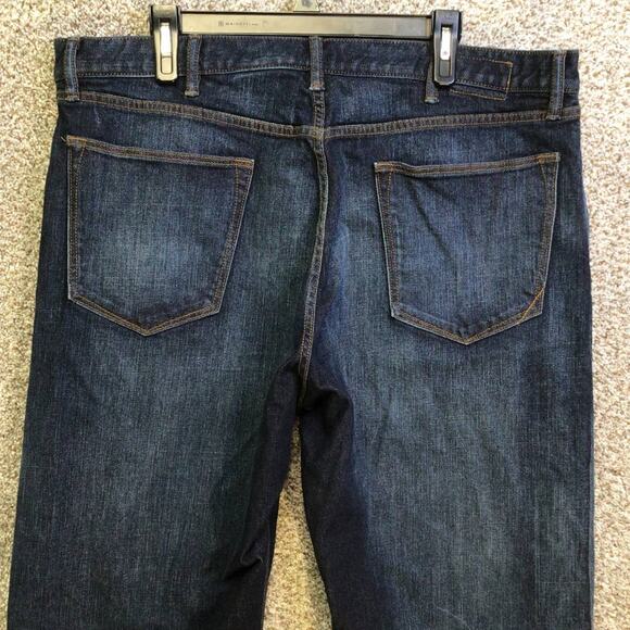 Banana Republic Straight Fit Jeans 40x36, Dark Wash - Picture 3 of 11